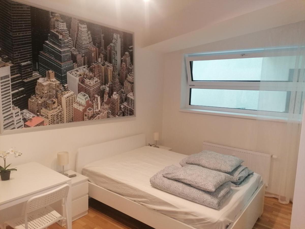 Studio Brand New Apartment #28 In New Building With Free Parking In City Center 프라하 외부 사진